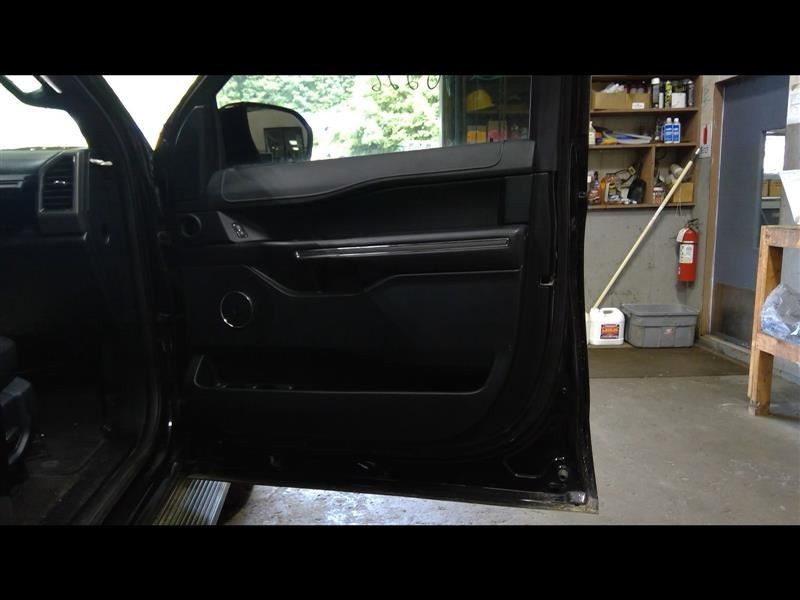 2018 2019 2020 2021 EXPEDITON Passenger Right Front Door Trim Panel 1395446