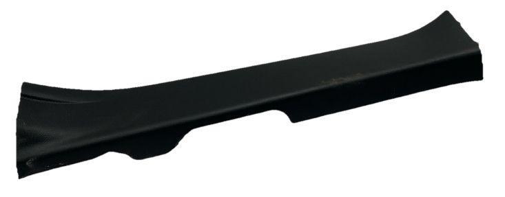 Toyota Highlander front door 22 to 24 scuff plate trim left side OEM 679140E100