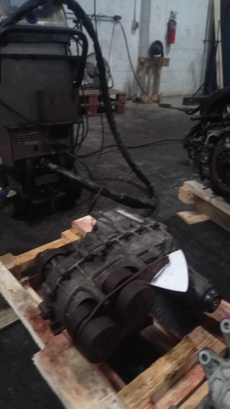 2006 Dodge Dakota 4WD Transfer Case Assembly OEM 124k Miles Black