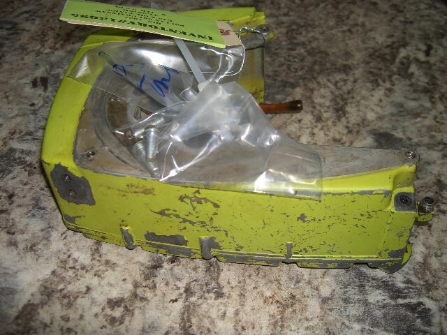 Poulan 361gas and oil tankschainsaw part only bin 1052