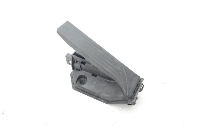 2017-2019 ALFA ROMEO GIULIA 2.0L GAS PEDAL ASSEMBLY 00505513360