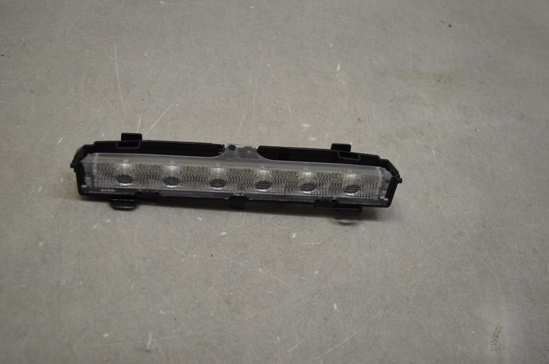 12-15 VOLKSWAGEN PASSAT REAR 3RD THIRD CENTER BRAKE LIGHT LAMP OEM