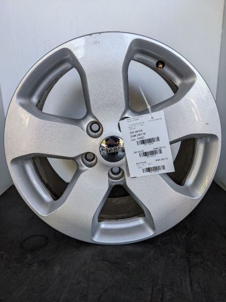 Wheel Road Wheel 18x8 Painted Silver Fits 11-13 GRAND CHEROKEE 1124819