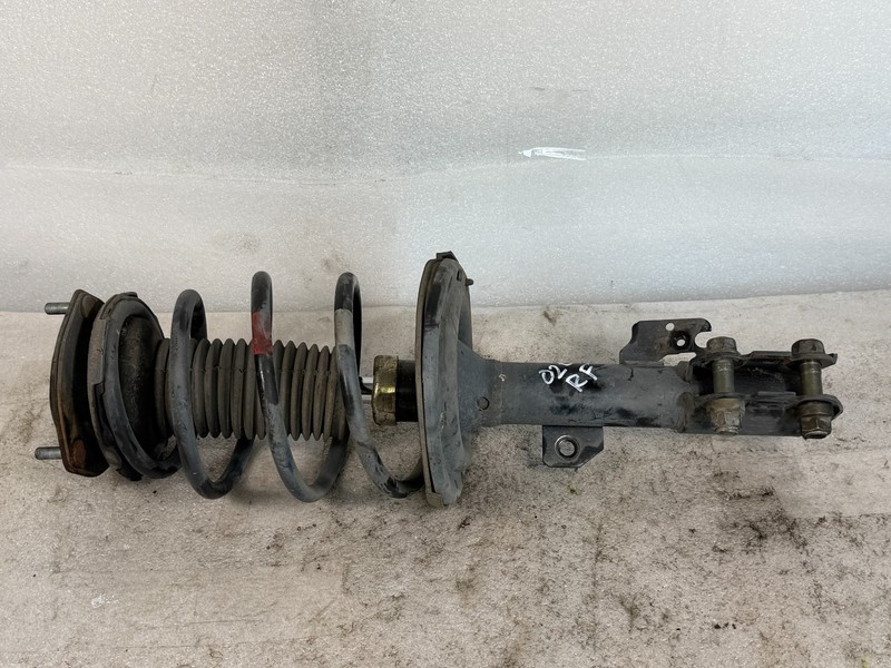 2005 Lexus ES330 Front Passenger Right Strut OEM 112k Miles #020