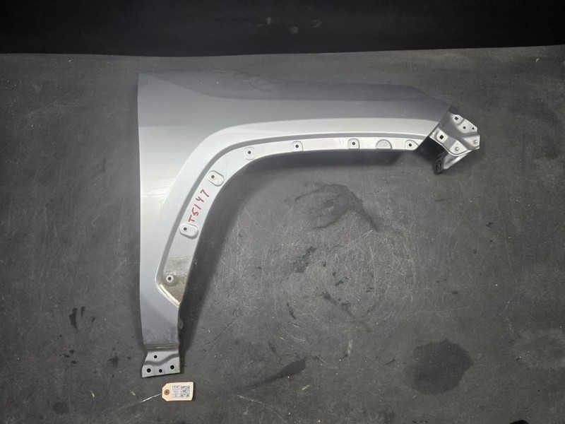Front Right Fender 2021 Toyota RAV4 53811-0R130 2019 2020 2022 2023 2024 2025
