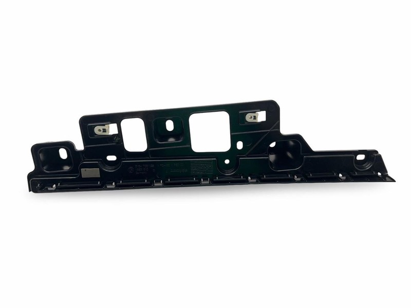 2014-2020 BMW I8 Rear Right Passenger Side Skirt Molding Mount Bracket