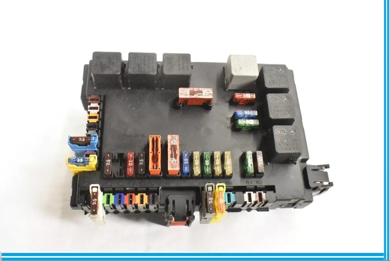 07-09 Mercedes W216 S450 CL550 S550 Rear Trunk Fuse Box Module 2215403250 OEM