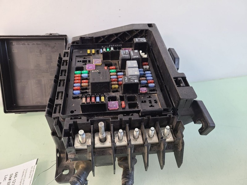Fuse Box Engine LT1 SS From 05/31/18 Fits 18 CAMARO 590736