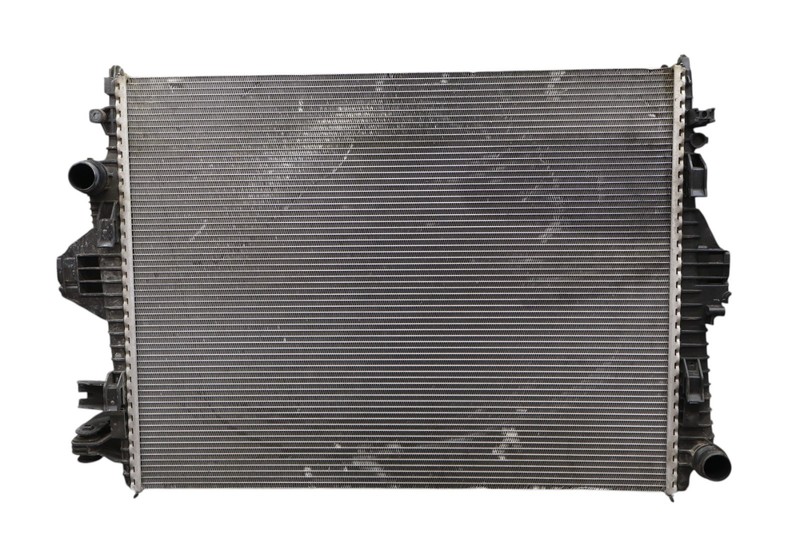 11-17 Volkswagen VW Touareg Engine Water Coolant Cooling Radiator OEM