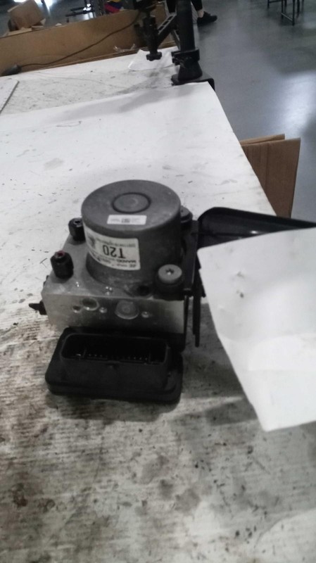 2022 KIA SOUL ABS Pump & Motor Assembly OEM 58910K0200 38k Miles Grey