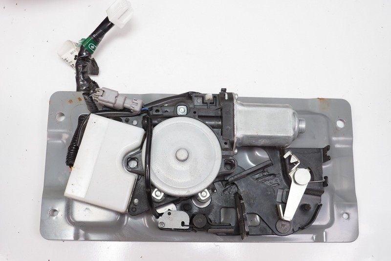 INFINITI G37 Convertible Trunk Lid Hatch Lock Latch Actuator Motor OEM 2009 2010