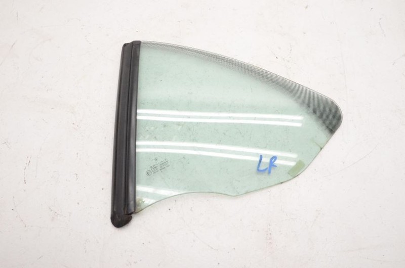 1999-2004 PORSCHE 911 966 CONVERTIBLE DRIVER LEFT REAR QUARTER WINDOW GLASS