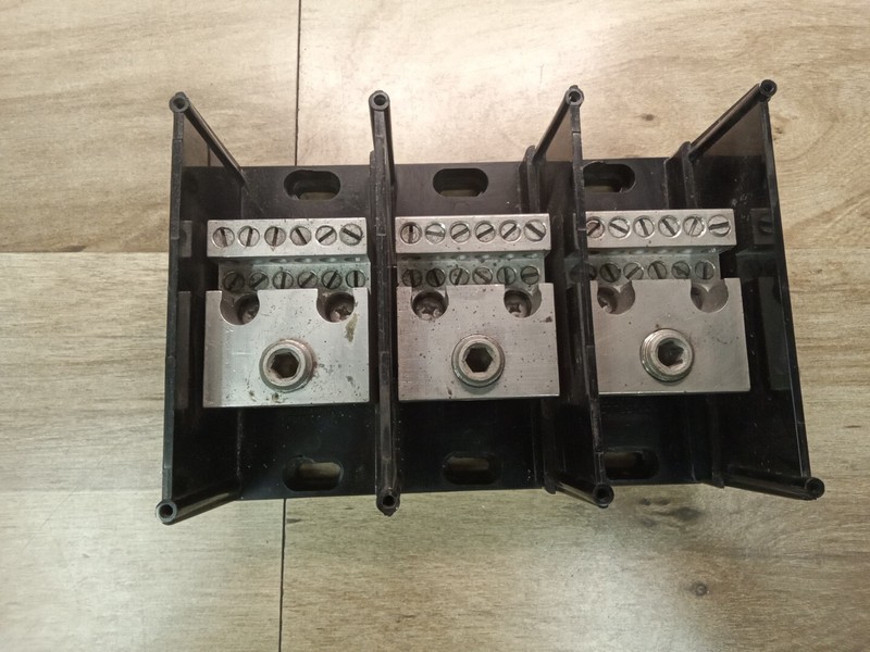 Gould 69153 Power Distribution Block
