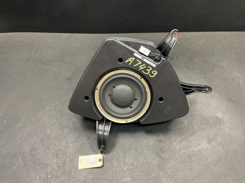 Subwoofer Speaker 2018 Acura MDX 39120-TZ5-A12 2015 2016 2017 2019 2020 X
