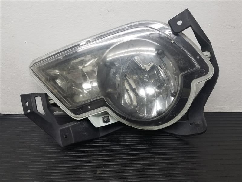 02-06 Chevrolet Avalanche Left Driver Fog Lamp Bumper Mounted OEM 15040361