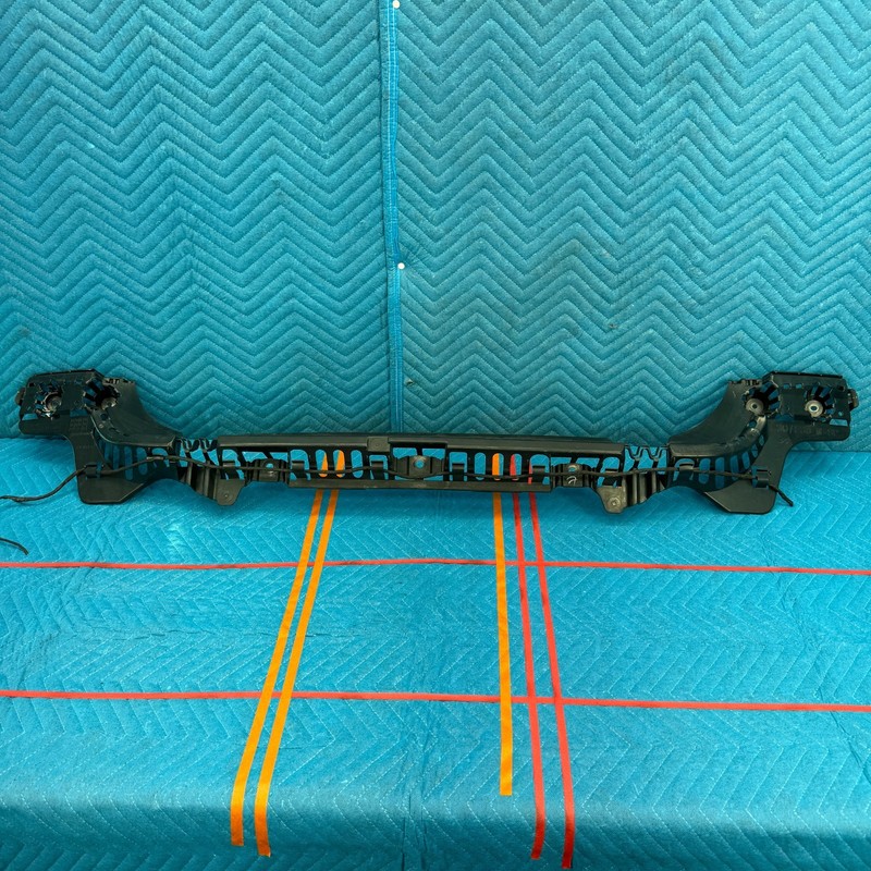12–16 BMW 328i F30 Rear Bumper Support Center Mount Bracket Carrier OEM 7256922