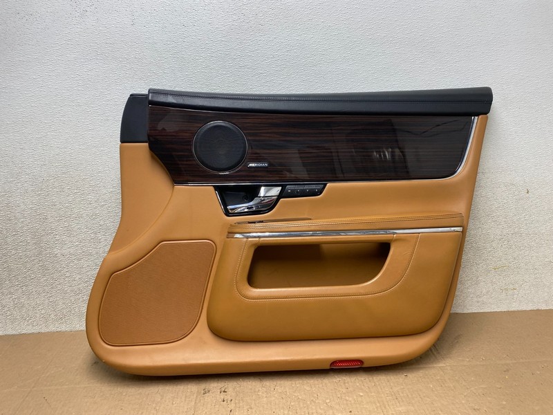 2010 to 2015 Jaguar XJ Interior Front Right Passenger Door Trim Panel OEM W0834