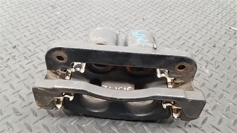 99-07 Chevrolet Silverado 1500 Front Left Driver Brake Caliper OEM 25848001