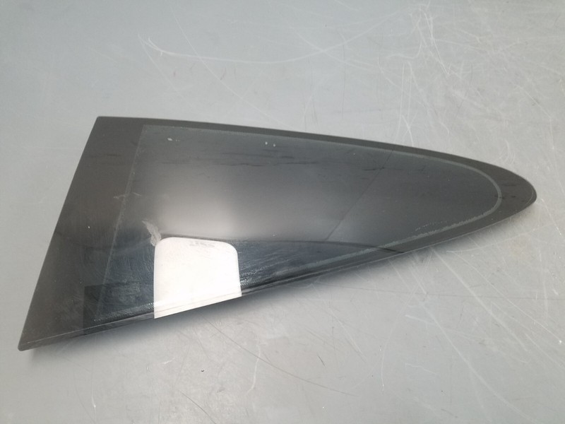 2006 Porsche 911 997 Carrera S Left Rear Quarter Glass #0828 J2