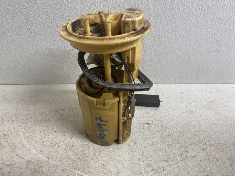 2005-2006 VW Jetta Diesel Fuel Pump & Sending Unit Bracket Oem