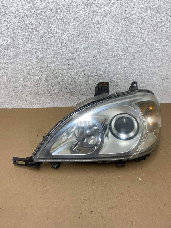 2002 - 2005 Mercedes ML ML350 ML500 Left Driver LHHalogen Headlight AD6476 DW