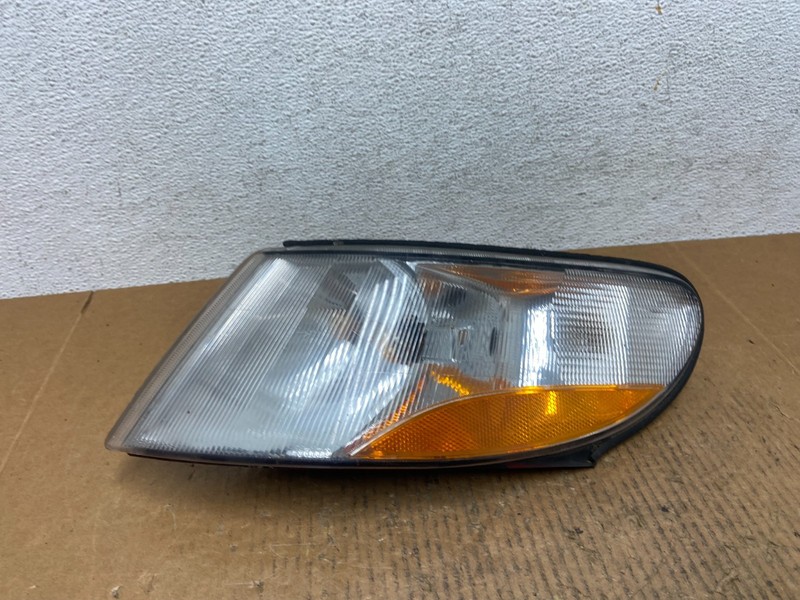 1999 to 2003 Saab 9-3 Front Left Driver LH Side Turn Signal AE1343 DW