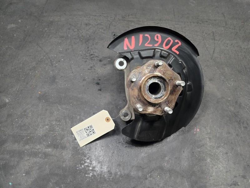 Front Left Knuckle w/ Hub 2022 Nissan Rogue 40015-6RR0A 2021 2023 2024 2025