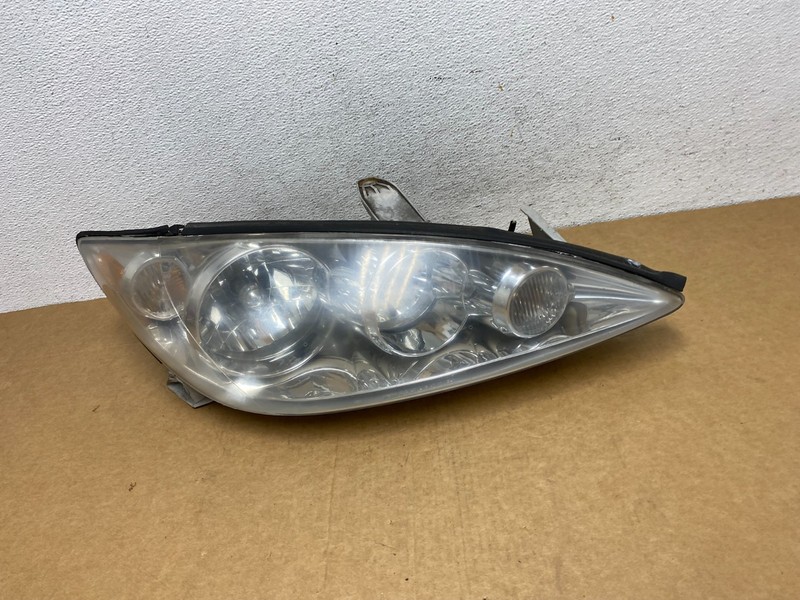 2005 to 2006 Toyota Camry Right Passenger RH Halogen Headlight Oem AD4463 DW