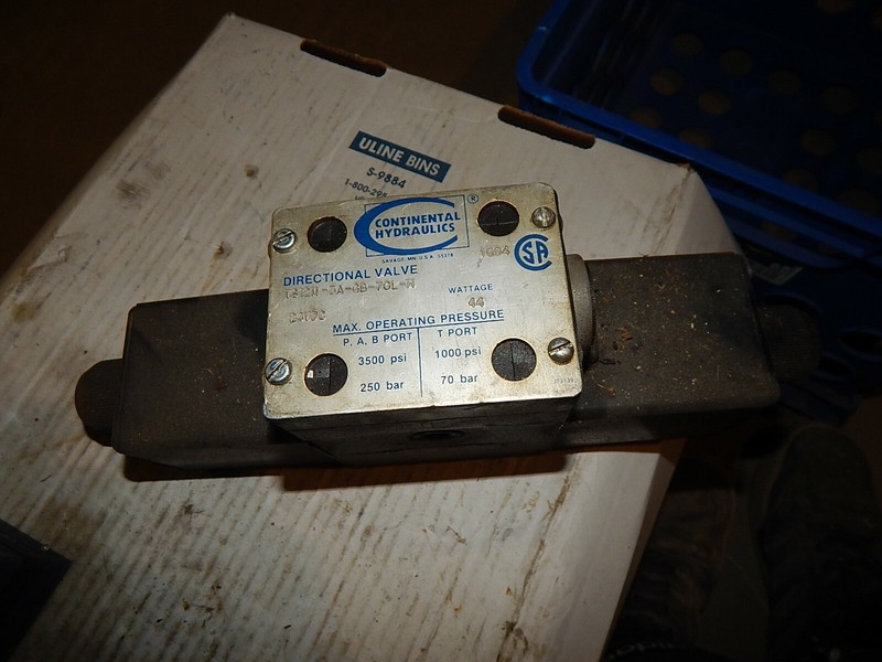 Continental Hydraulics VS12M-3A-GB-70L-H Control Valve*FREE SHIPPING*