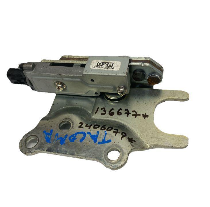 Toyota Tacoma right side sensor 21 miscellaneous sensor right side OEM 197080073