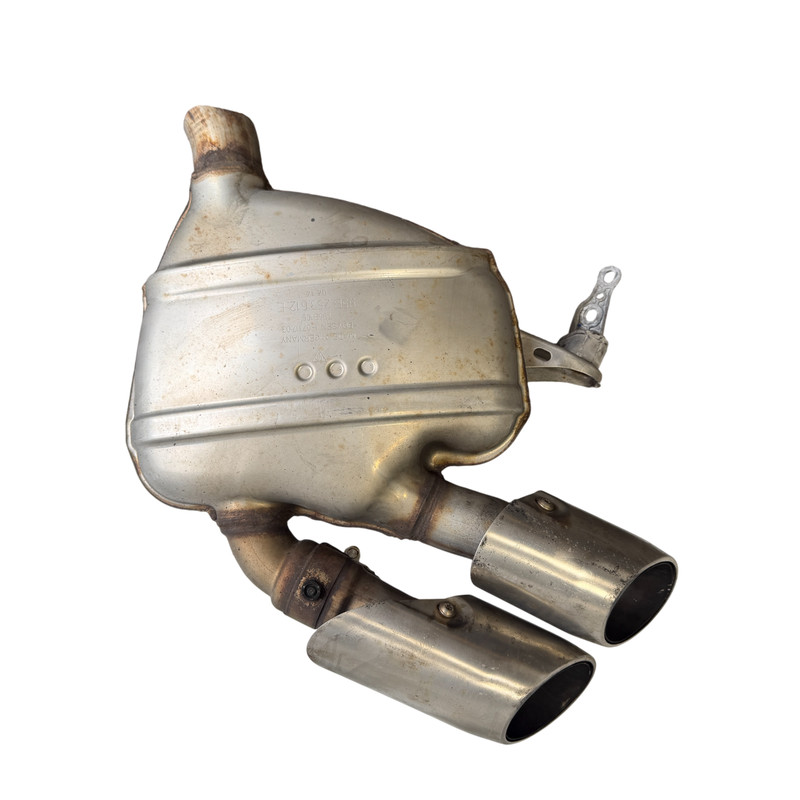 📌 2015 - 2018 PORSCHE MACAN S REAR RIGHT SIDE EXHAUST MUFFLER 95B253612E OEM