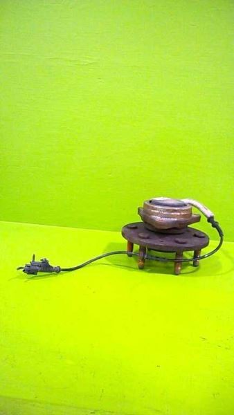 07 08 09 10 11 12 13 14 CHEVY TAHOE RIGHT FRONT WHEEL HUB OEM 2600-71