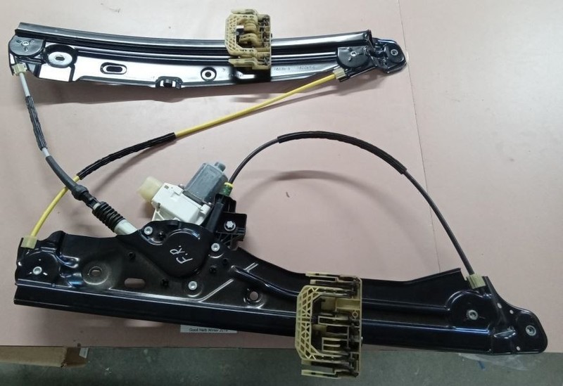 2009-2015 BMW 740i 750i 760i Alpina RH Front Door Window Regulator and Motor