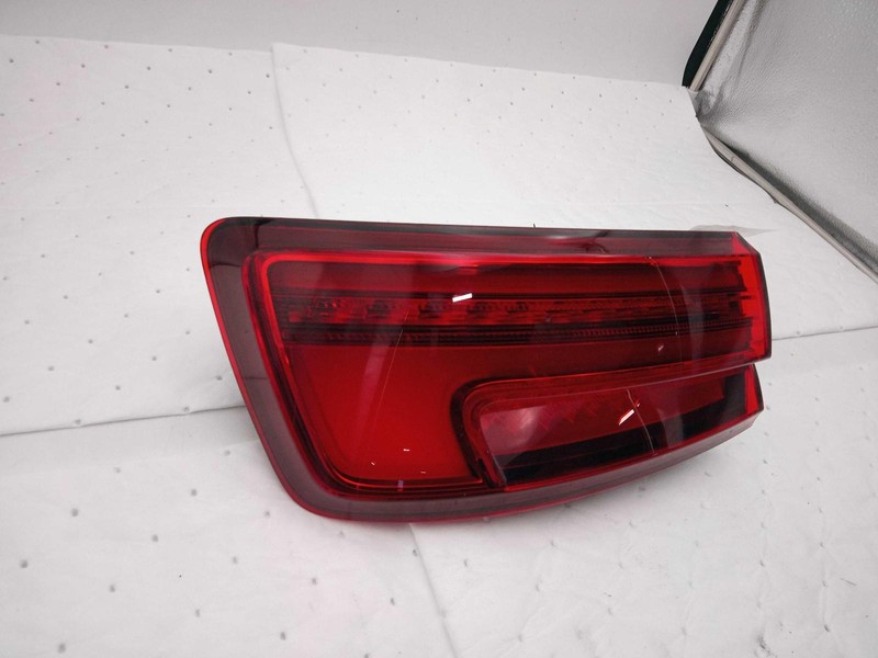 2018 AUDI A3 Left Tail Light Assembly White OEM 622389 Used 121K Miles