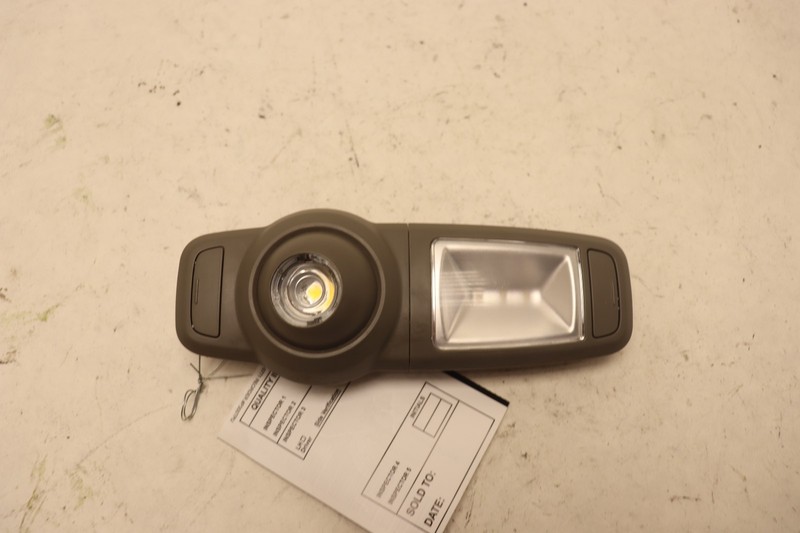 2018-2023 PETERBILT 579 PACCAR DOOR INTERIOR DOME LAMP LIGHT P54-1213-101720 OEM