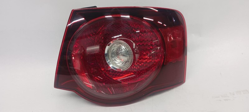 08-'10 VOLKSWAGEN JETTA Right Passenger Outer Taillight OEM Grade A