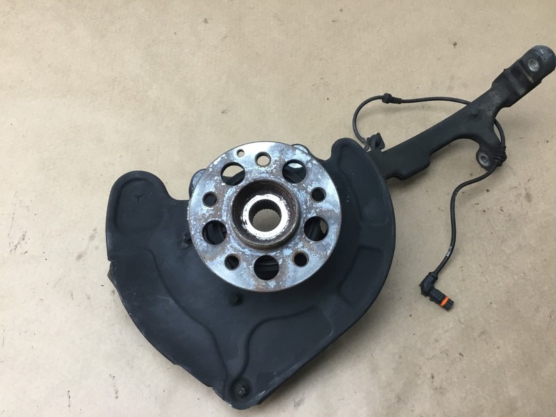 Mercedes CL550 W216 2011 AWD Front Right Passenger Spindle Knuckle Hub 07-14 ;:A