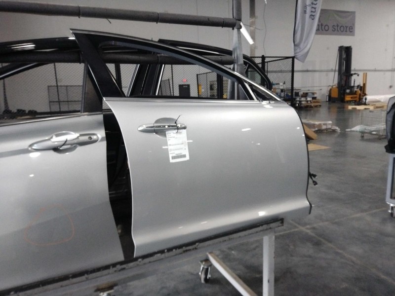 2015 Jaguar XJ Right Front Door Silver Used 112K Miles OEM Part 653377