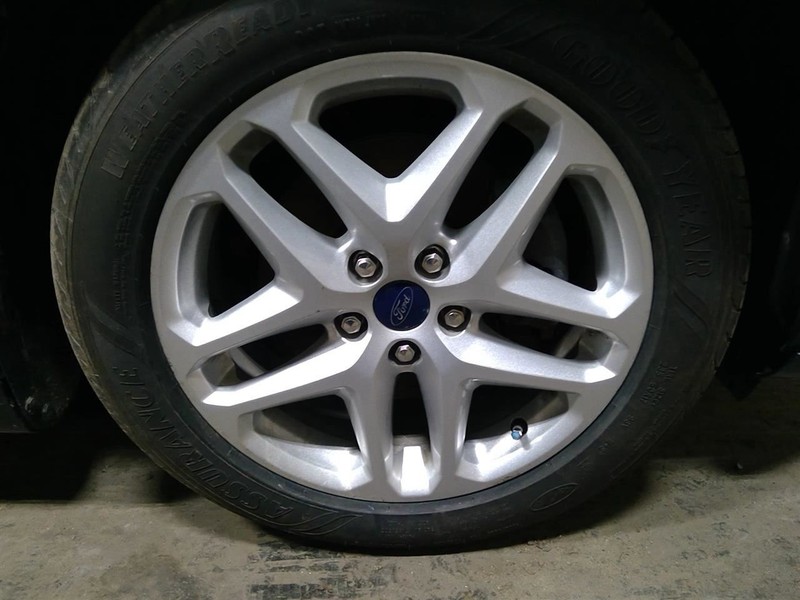 Rim Wheel 17x7-1/2 Aluminum 5 Split Spokes Fits 13-16 FUSION 1770237