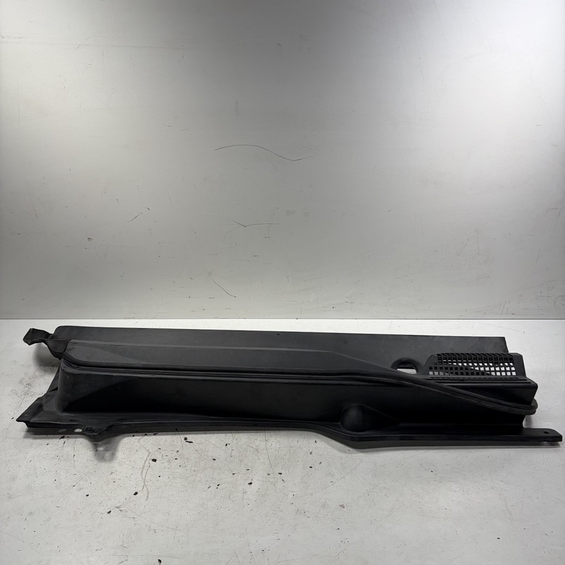 05-11 Honda Element Right Windshield Cowl Grille 74220-SCV-A11 OEM