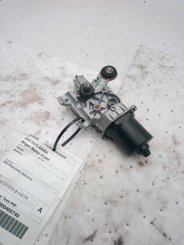 2022 Mitsubishi Outlander Wiper Motor OEM 28800W000P 83K Miles Silver