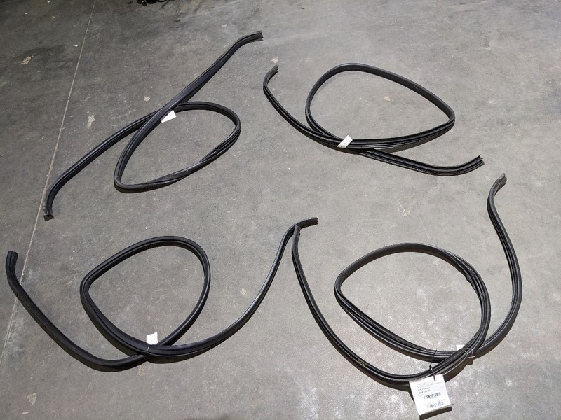 1999-2003 Ford F150 Crew Cab Door Weather Gasket Seals Set of 4 OEM 1190618