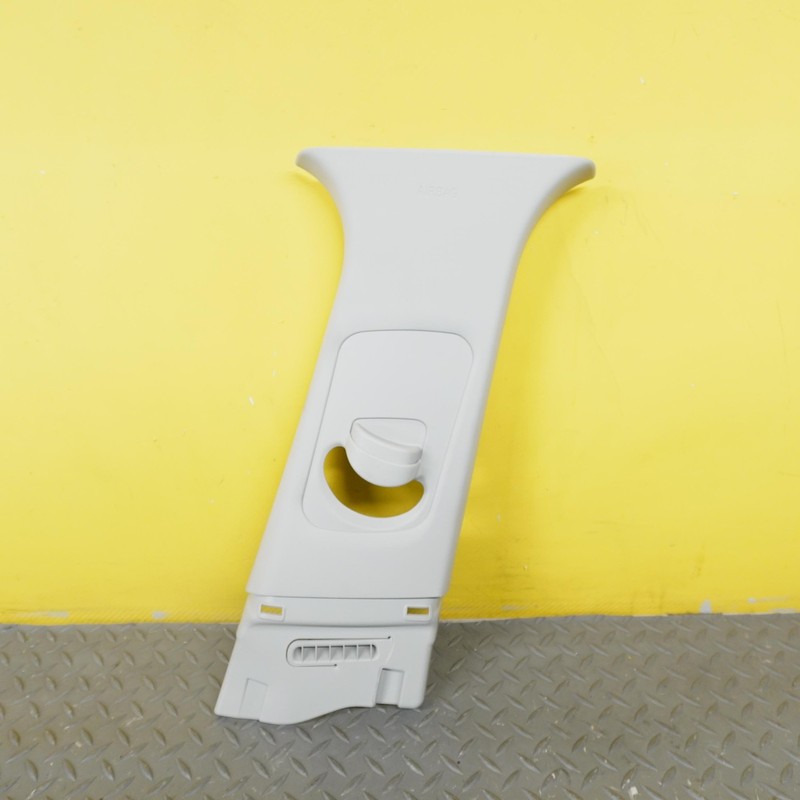 2022-2025 HYUNDAI TUCSON RIGHT SIDE B PILLAR UPPER TRIM PANEL OEM 85840CW000