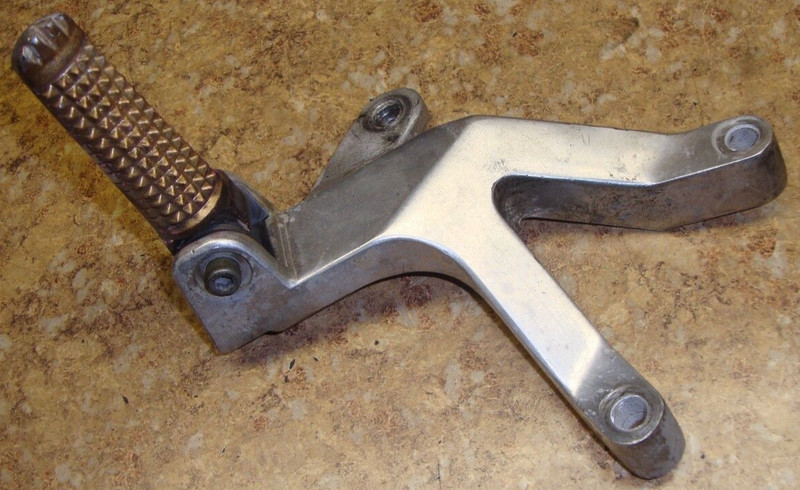 1995 Yamaha YZF600R YZF 600 YZF600 R 600R Right Rear Foot Peg Pedal Mount Back