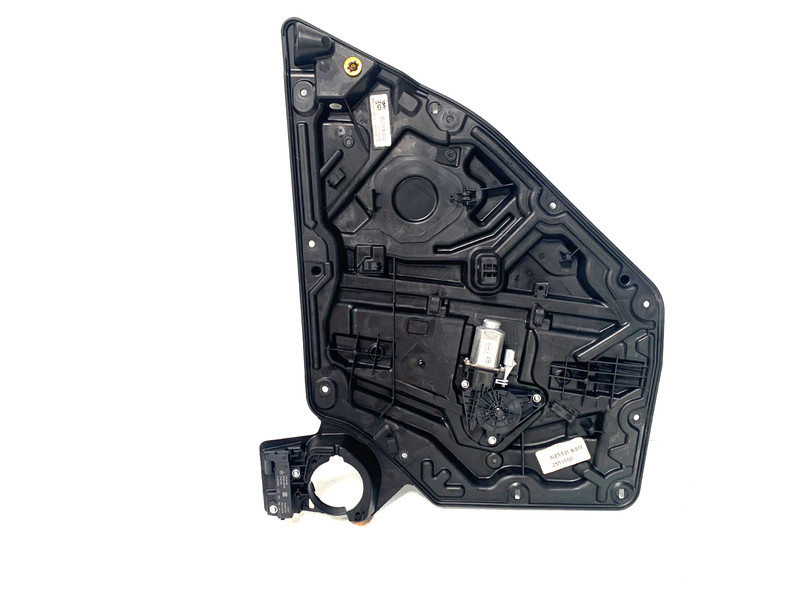 15-22 CHRYSLER 300 REAR RIGHT SIDE DOOR WINDOW REGULATOR CARRIER OEM #A0.20