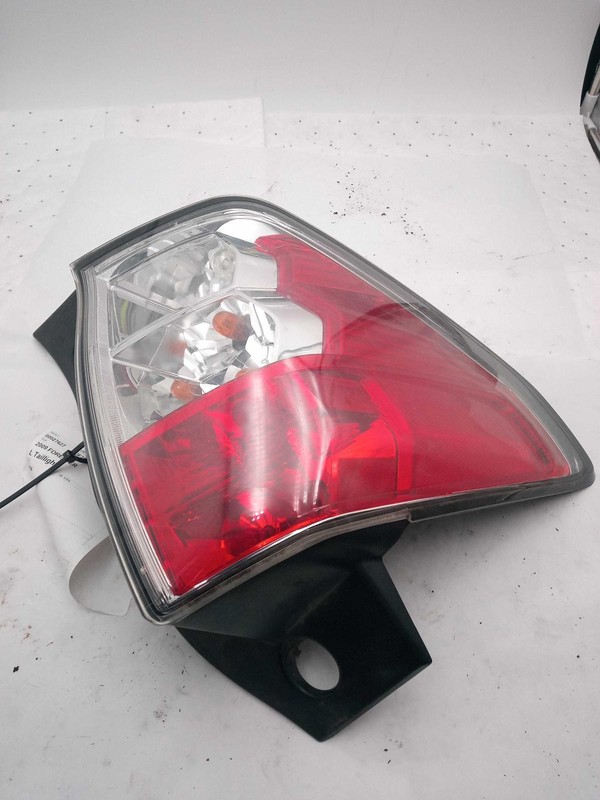 2009 Subaru Forester Left Tail Light Assembly Black OEM 51061 104k Miles