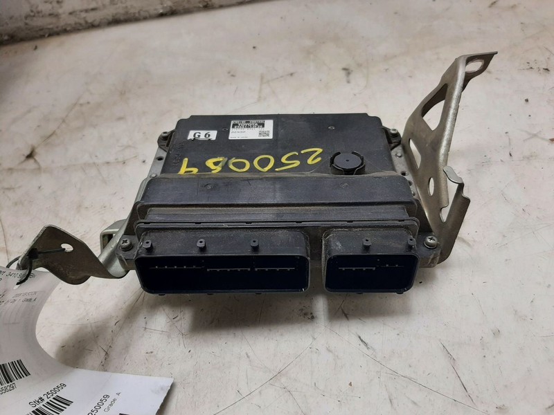 08 SCION XB 2.4L ECU ECM 89661-12F20