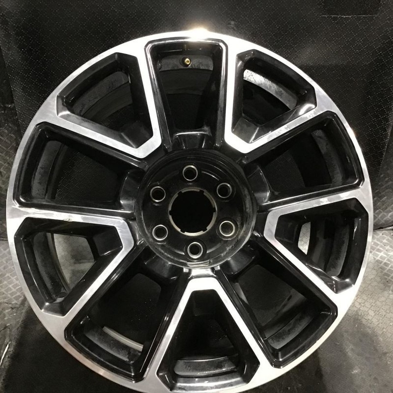 Wheel 22x9 Raised 10 Spoke Opt Sgf Fits 21-25 SUBURBAN 1500 72973