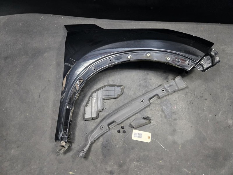 Front Right Fender 2022 Nissan Rogue 63100-6RR0A 2021 2023 2024 2025