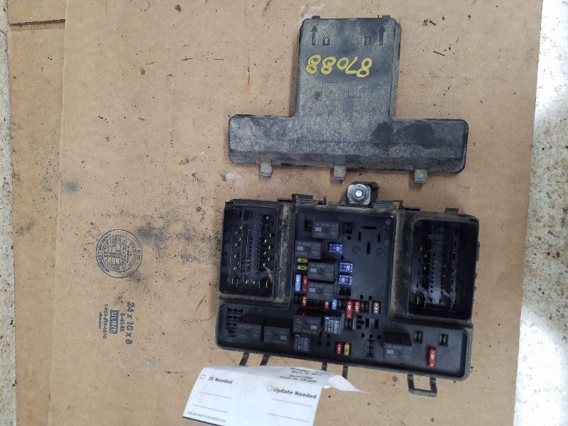 Fuse Box Engine Turbo Without Blind Spot Alert Fits 15-16 FUSION 201011